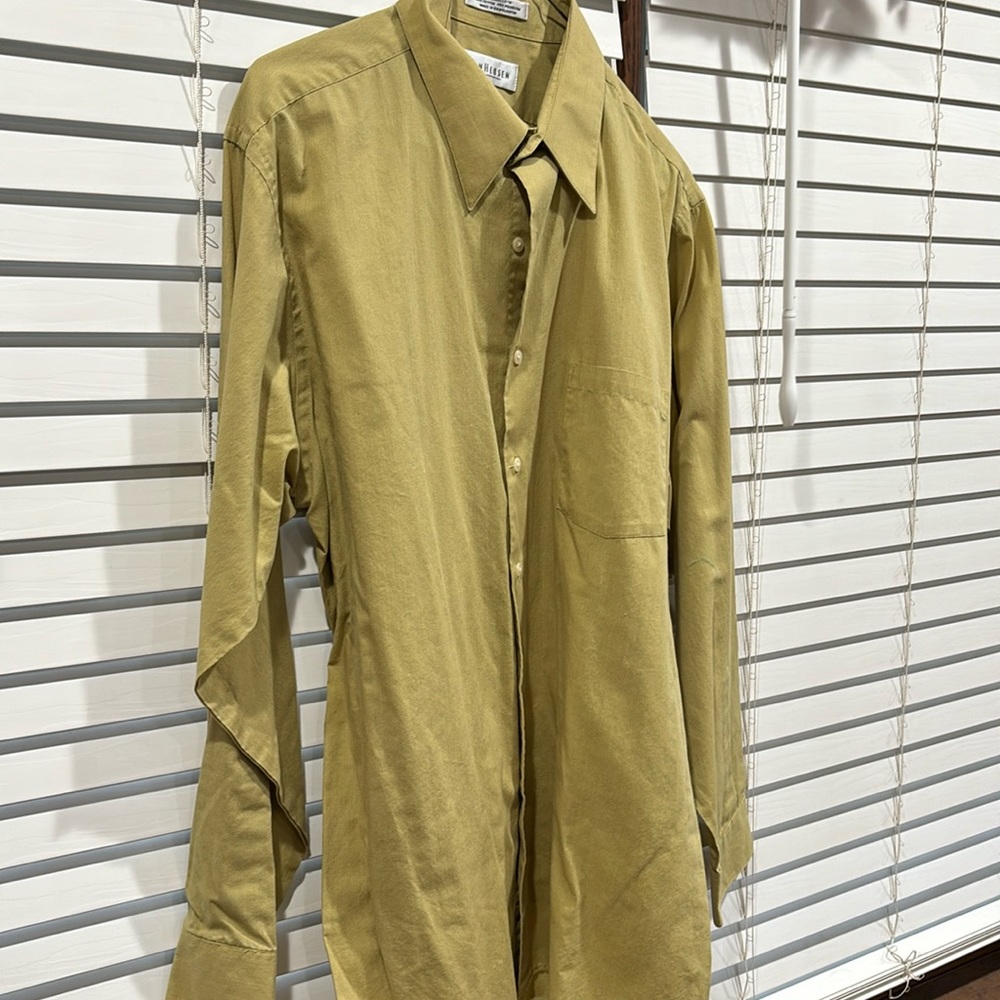 Van Heusen wrinkle free, button down shirt.